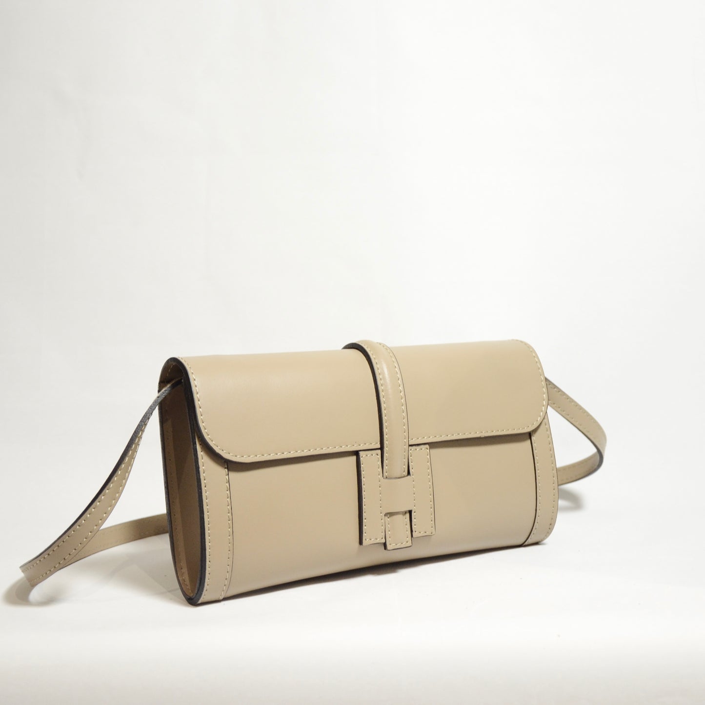 BORSA ARYA