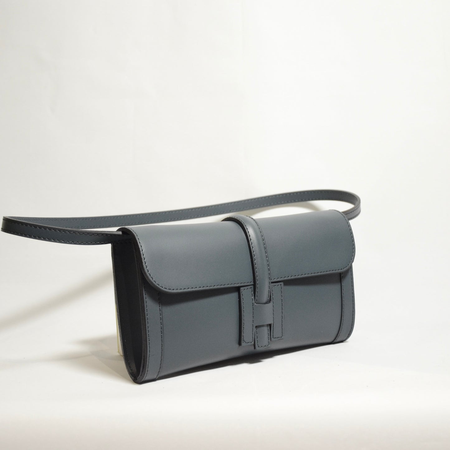 BORSA ARYA