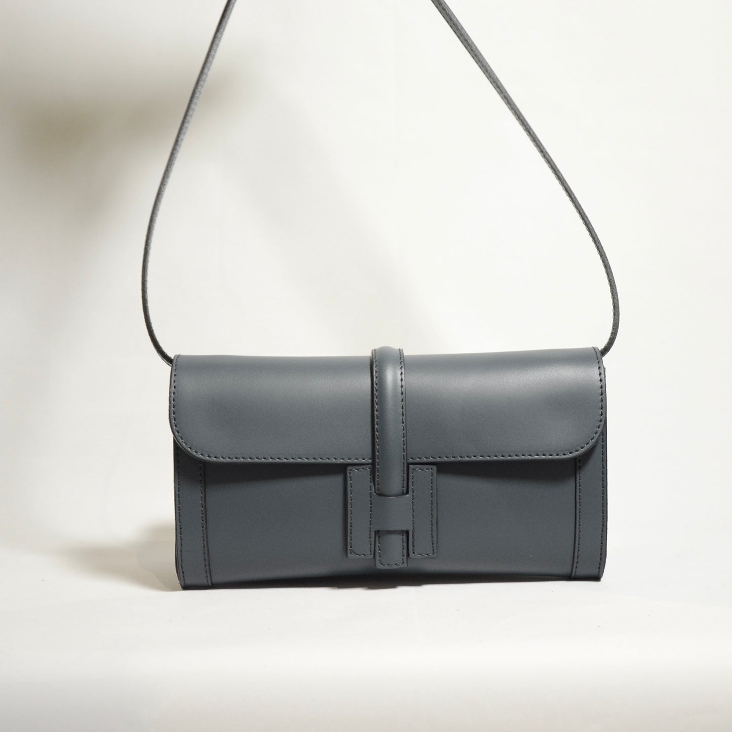 BORSA ARYA