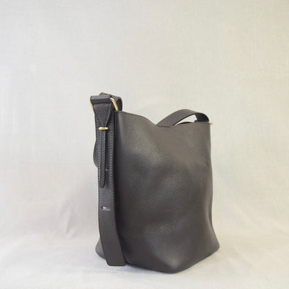 BORSA BUCKETT