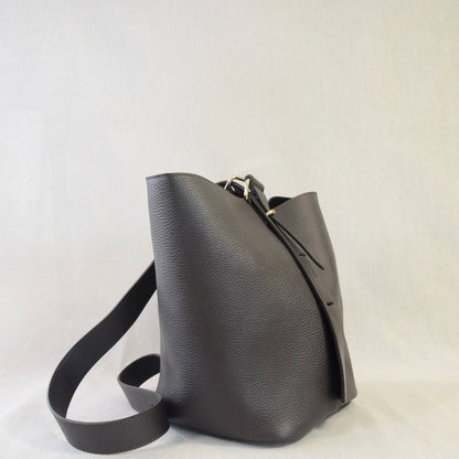 BORSA BUCKETT