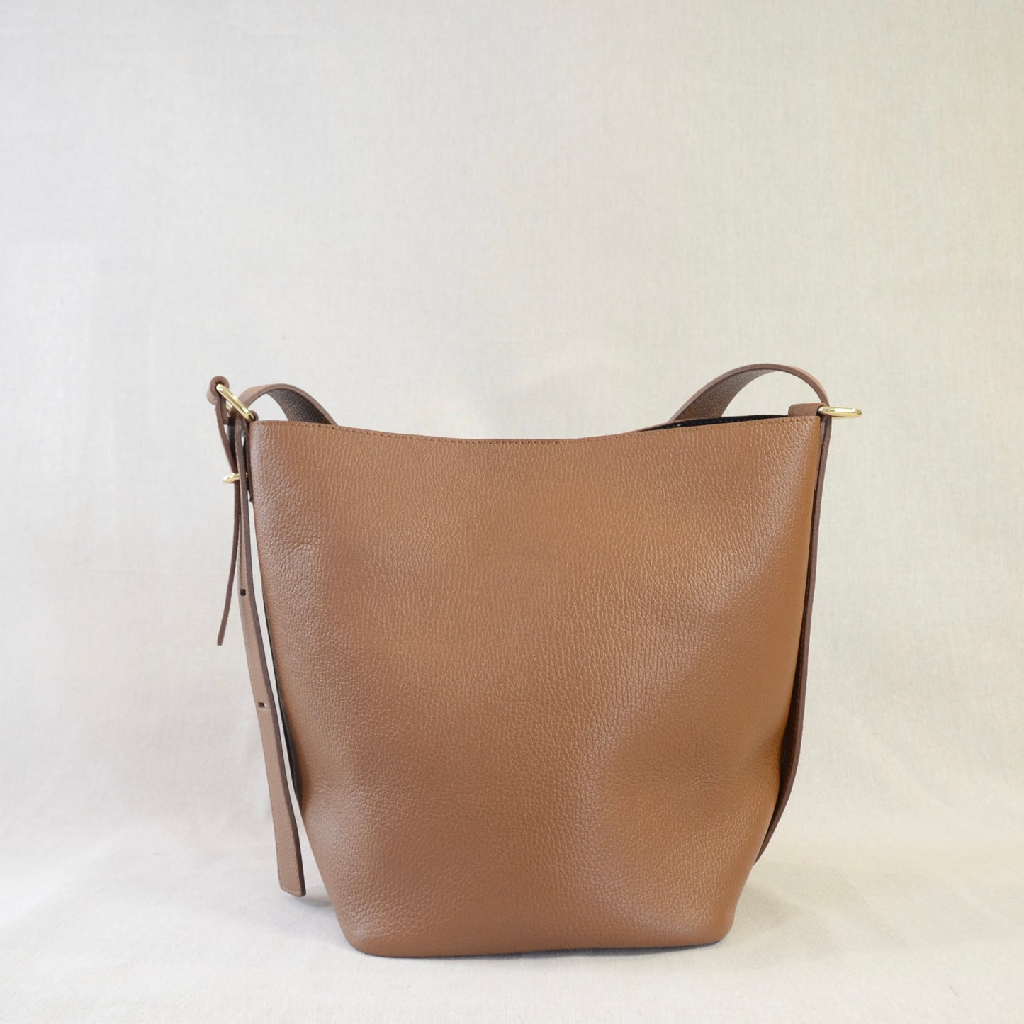 BORSA BUCKETT
