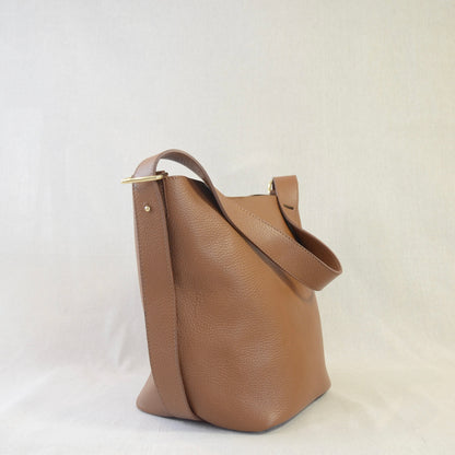 BORSA BUCKETT