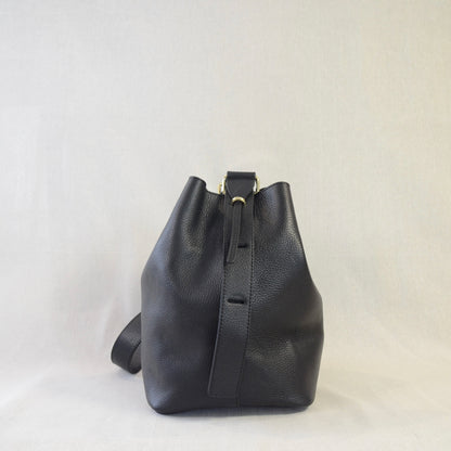 BORSA BUCKETT