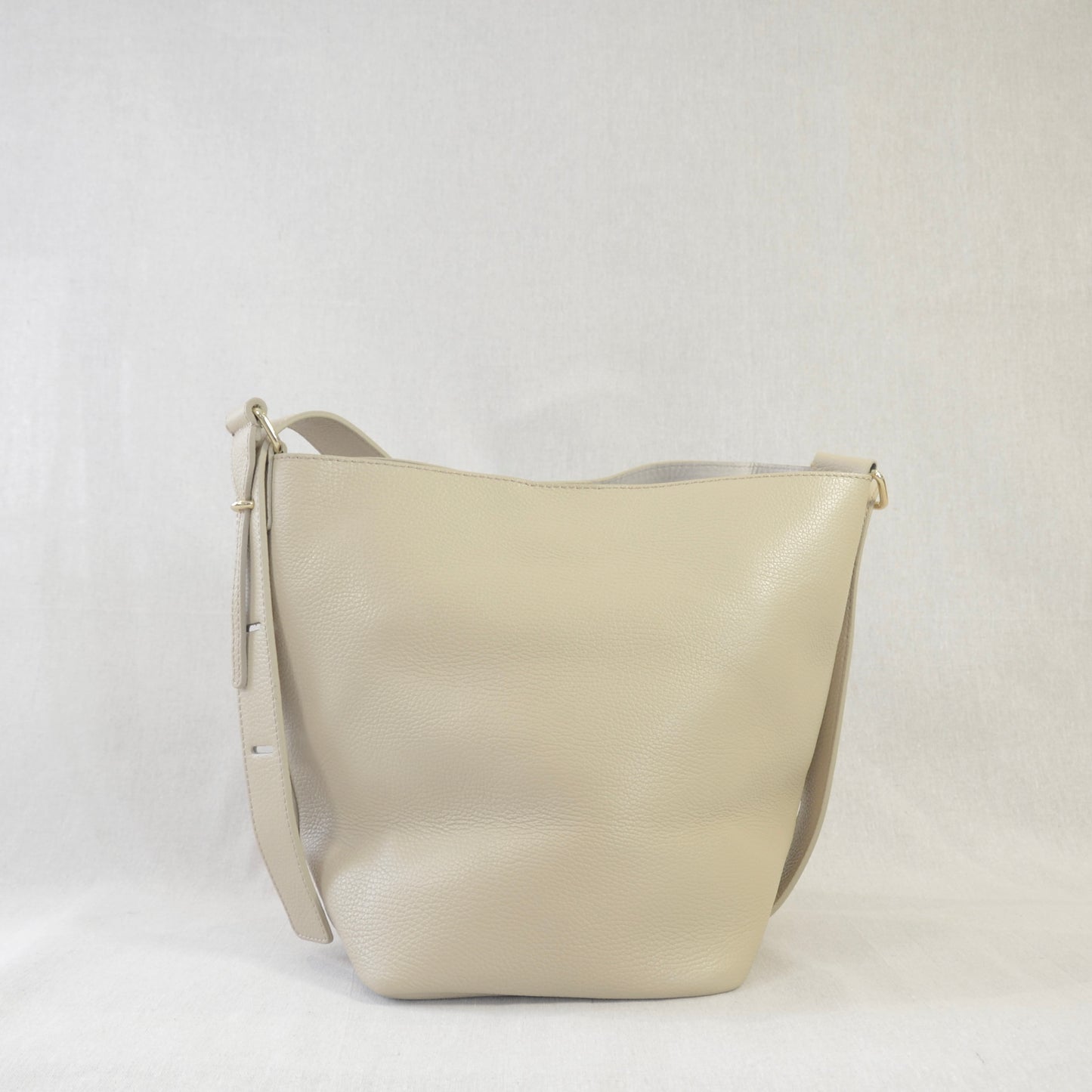 BORSA BUCKETT