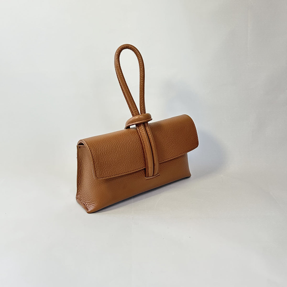 BORSA JINNIE