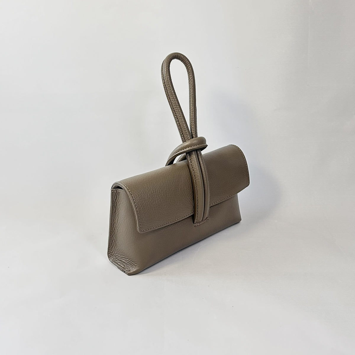 BORSA JINNIE