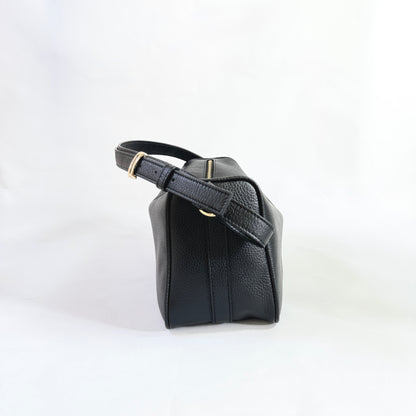 BORSA A SPALLA NAYA IN VERA PELLE MARTELLATA