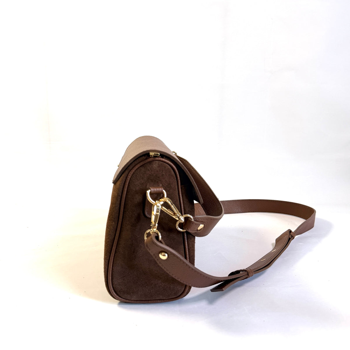 BORSA NOLA IN VERA PELLE SCAMOSCIATA