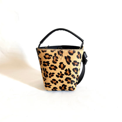 BORSA BUCKET NINA IN CAVALLINO E VERA PELLE MARTELLATA