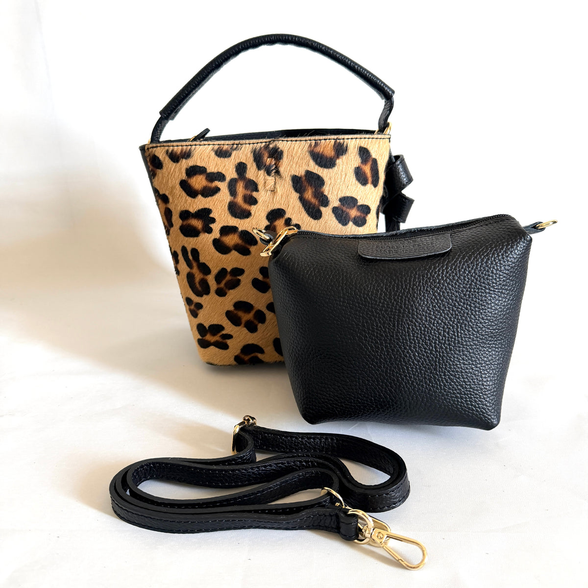 BORSA BUCKET NINA IN CAVALLINO E VERA PELLE MARTELLATA