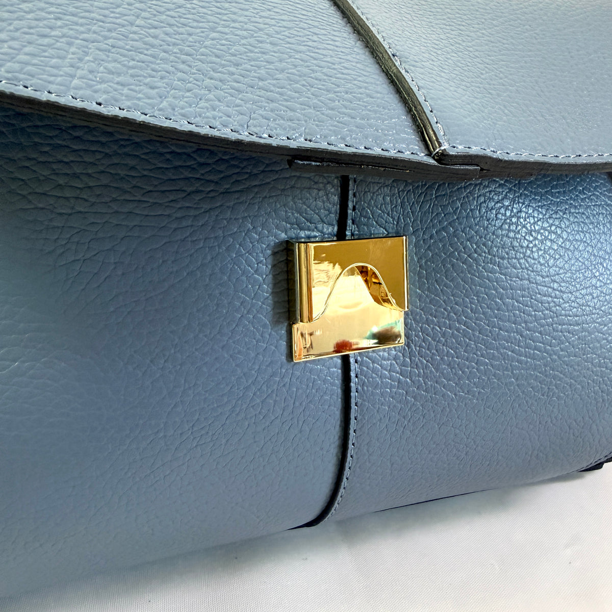 BORSA ADELE MARTELLATA CON MANICO E TRACOLLA