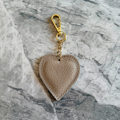 Charm Cuore in Vera Pelle – Made in Italy