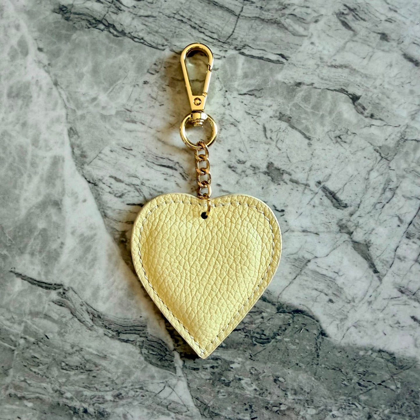 Charm Cuore in Vera Pelle – Made in Italy