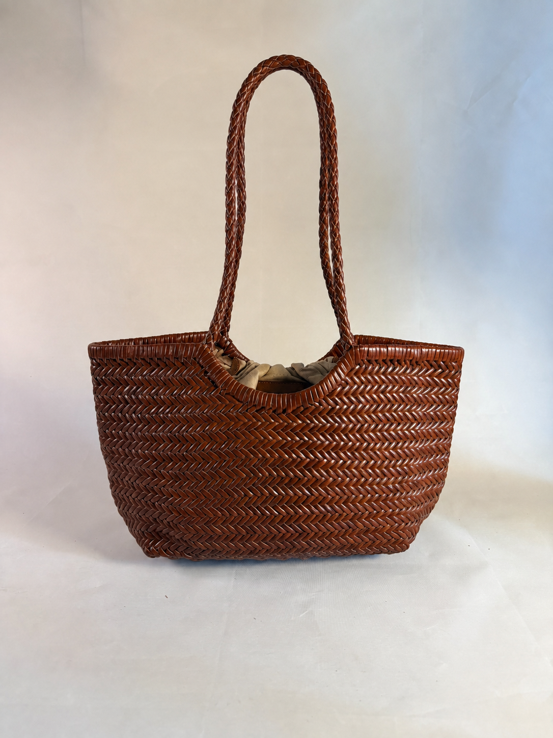 BORSA INTRECCIATA AGHATA MEDIA IN VERA PELLE